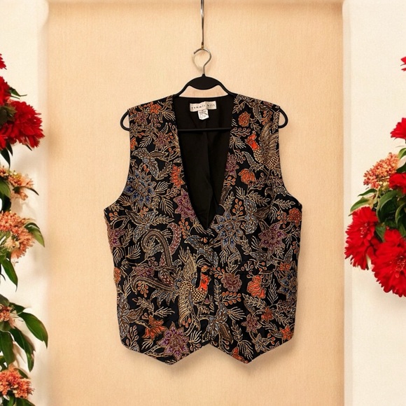 Summit Hill Unisex Floral & Bird Print Embellished Vest - Picture 11 of 16